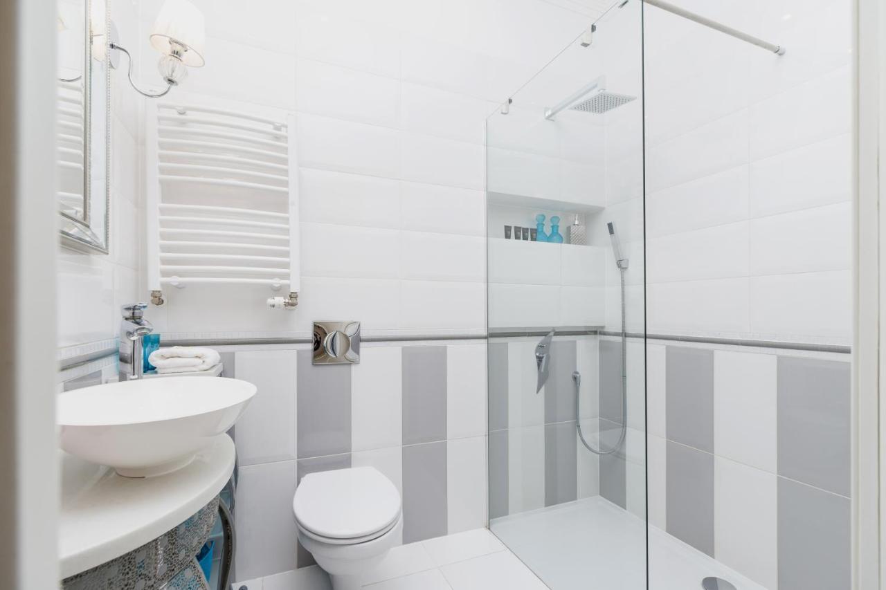 Modern Apartment Lubicz Krakow By Noclegi Renters Εξωτερικό φωτογραφία