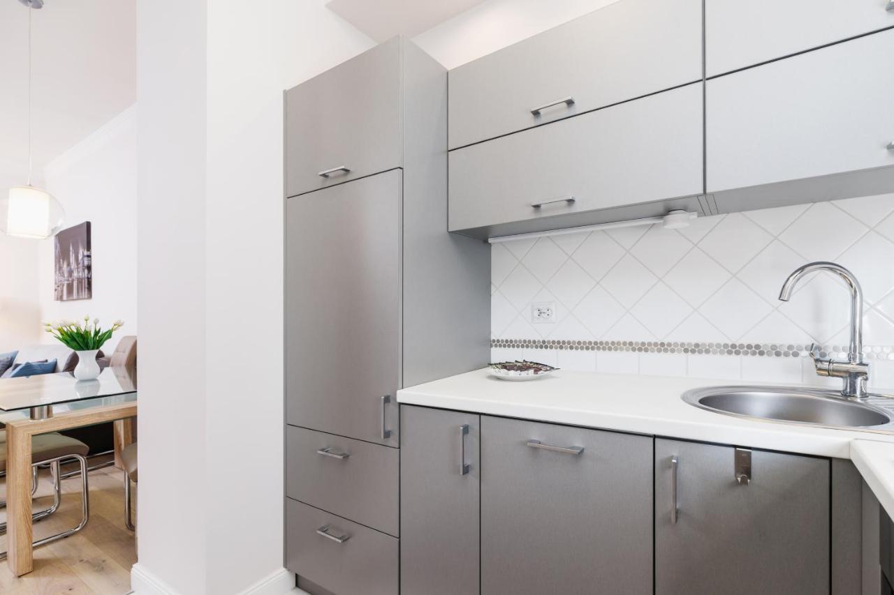 Modern Apartment Lubicz Krakow By Noclegi Renters Εξωτερικό φωτογραφία