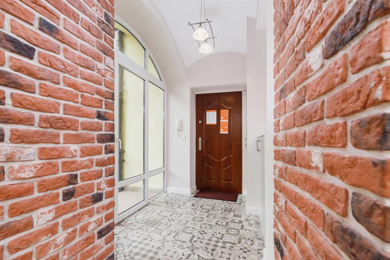 Modern Apartment Lubicz Krakow By Noclegi Renters Εξωτερικό φωτογραφία
